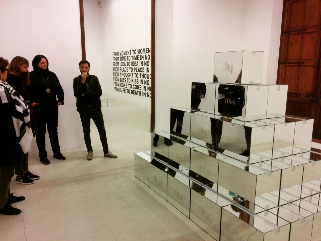  我们向您展示艺术 